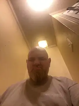 Snapshot of mrscum4u chatting on December 7, 2024, 4:26 am mrscum4u online show from December 7, 2024, 4:26 am