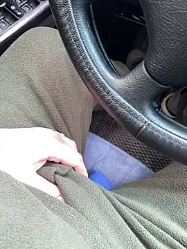 makar8 online show from March 17, 2025, 10:49 am