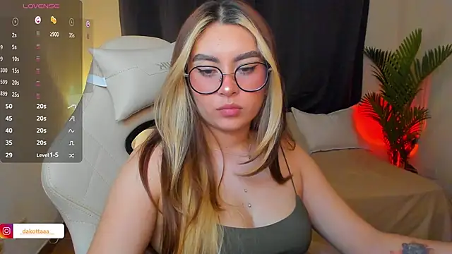 dakottaa  online show from July 2, 2026, 12:22 am