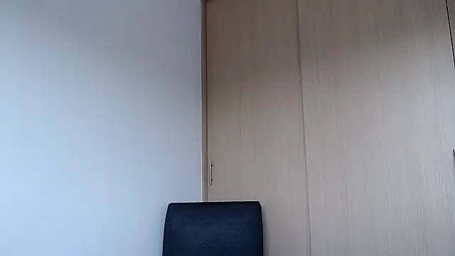 Snapshot of kitty__horny chatting on October 28, 2025, 8:19 pm kitty horny online show from October 28, 2025, 8:19 pm