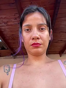 Snapshot of kitty__horny chatting on February 20, 2025, 9:42 pm kitty horny online show from February 20, 2025, 9:42 pm