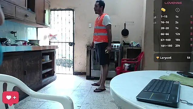 Snapshot of DanelyLopez chatting on February 12, 2026, 9:47 pm DanelyLopez online show from February 12, 2026, 9:47 pm