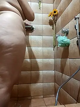 Snapshot of DanelyLopez chatting on February 20, 2026, 1:35 am DanelyLopez online show from February 20, 2026, 1:35 am