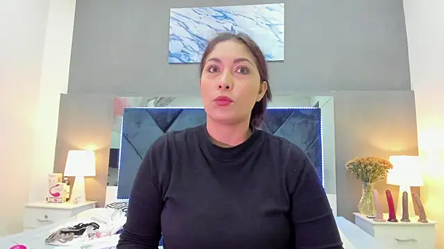 Snapshot of Lauralove_69 chatting on October 14, 2025, 8:09 pm Lauralove 69 online show from October 14, 2025, 8:09 pm