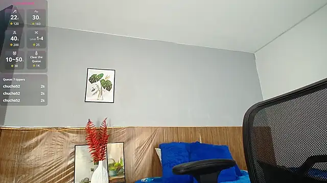 Snapshot of EmiliBonnie chatting on June 11, 2026, 11:46 pm EmiliBonnie online show from June 11, 2026, 11:46 pm