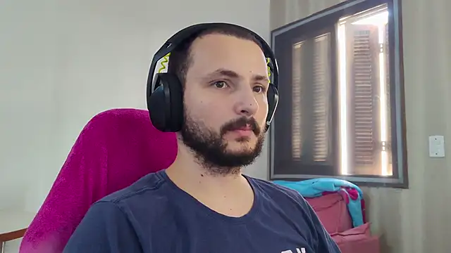 Snapshot of iurytx chatting on February 12, 2026, 6:29 pm iurytx online show from February 12, 2026, 6:29 pm