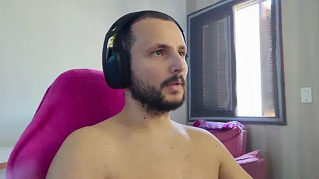 Snapshot of iurytx chatting on February 8, 2026, 1:42 pm iurytx online show from February 8, 2026, 1:42 pm