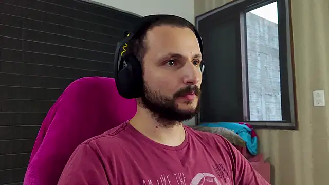 Snapshot of iurytx chatting on February 15, 2026, 9:58 pm iurytx online show from February 15, 2026, 9:58 pm