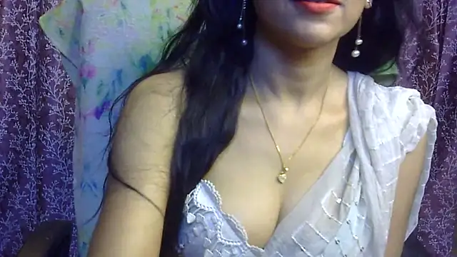 iam-moni2 online show from March 21, 2025, 5:23 pm