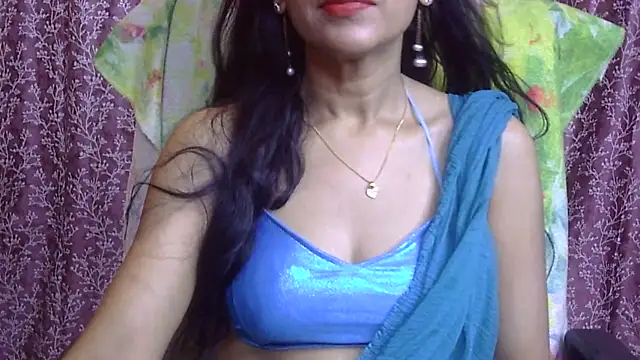 iam-moni2 online show from March 18, 2025, 2:18 am