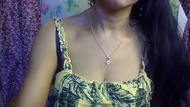 iam-moni2 online show from March 6, 2025, 3:13 pm