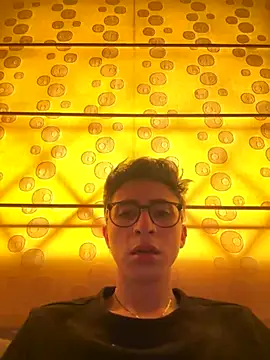 Snapshot of CamiRojas_boy chatting on September 26, 2025, 1:18 pm CamiRojas boy online show from September 26, 2025, 1:18 pm