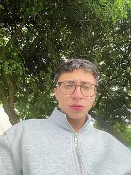 CamiRojas boy online show from May 6, 2026, 6:34 pm