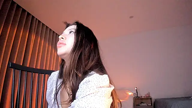 Snapshot of kawaii_mia chatting on January 1, 2025, 3:24 pm kawaii mia online show from January 1, 2025, 3:24 pm