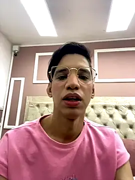 Ariel Femboy  online show from November 18, 2025, 8:45 pm