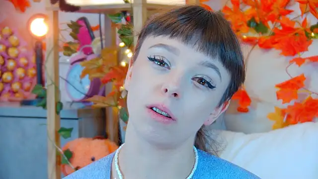 ElisabethDavis online show from October 21, 2025, 8:19 pm