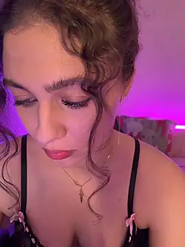 Snapshot of Your_insomniya chatting on February 15, 2026, 9:36 pm Your insomniya online show from February 15, 2026, 9:36 pm