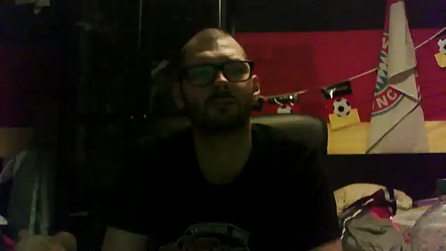 Snapshot of Die-geile-Sau chatting on December 3, 2025, 4:06 pm Die-geile-Sau online show from December 3, 2025, 4:06 pm