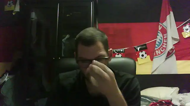 Snapshot of Die-geile-Sau chatting on November 22, 2025, 9:24 pm Die-geile-Sau online show from November 22, 2025, 9:24 pm