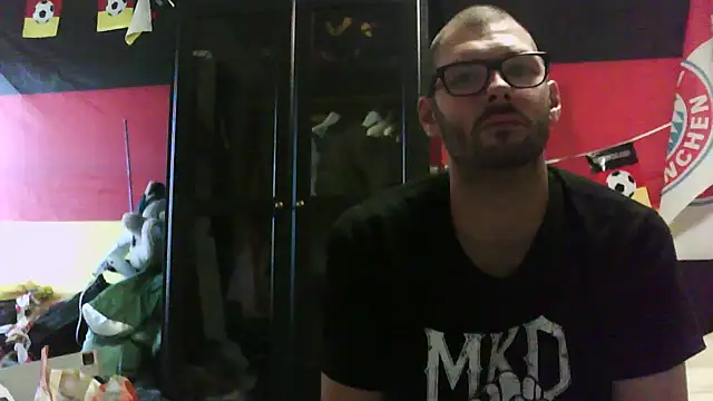 Snapshot of Die-geile-Sau chatting on September 18, 2025, 3:26 pm Die-geile-Sau online show from September 18, 2025, 3:26 pm