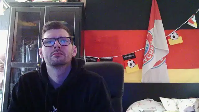 Die-geile-Sau online show from March 23, 2026, 1:22 pm