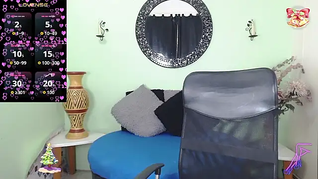 Sofia Franco  online show from January 12, 2026, 7:20 pm