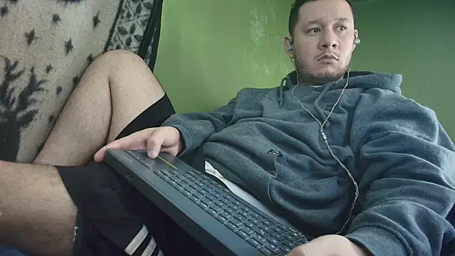 sweet cock28 online show from September 27, 2025, 3:29 pm