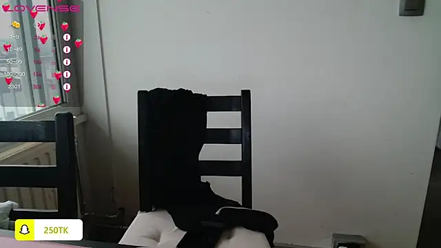 Thepanthera online show from December 15, 2024, 3:31 pm