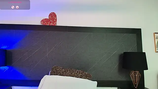 big tits in your face online show from January 28, 2025, 11:17 pm