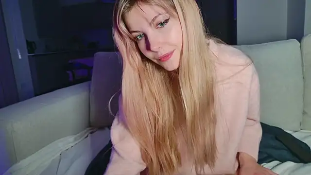 Cassycum online show from February 17, 2025, 8:38 pm