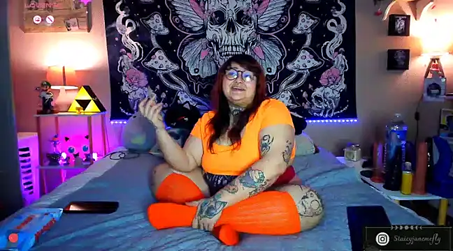 Staicyjanemcfly online show from February 17, 2025, 5:12 pm