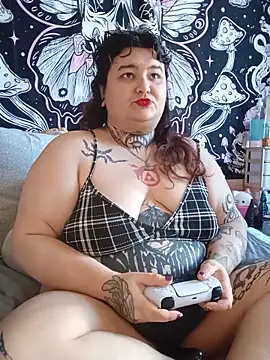 Staicyjanemcfly online show from May 26, 2026, 8:12 am