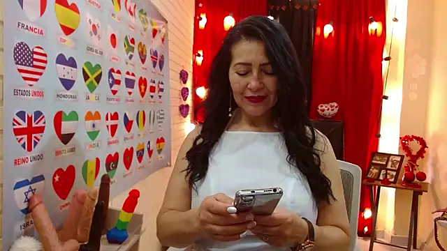 Snapshot of Sarah_teiku chatting on February 18, 2025, 6:47 pm Sarah teiku online show from February 18, 2025, 6:47 pm