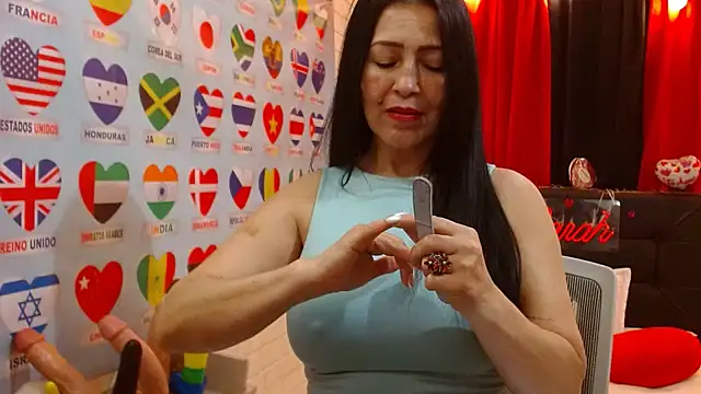Snapshot of Sarah_teiku chatting on February 24, 2025, 4:15 pm Sarah teiku online show from February 24, 2025, 4:15 pm
