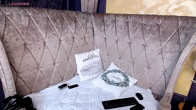 SensualPenelope online show from January 10, 2026, 8:04 pm