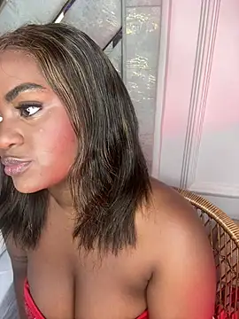 Noa Adams online show from July 11, 2026, 5:19 am