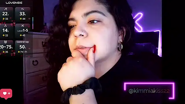 Snapshot of kimmiakiss22 chatting on February 12, 2026, 2:44 am kimmiakiss22 online show from February 12, 2026, 2:44 am