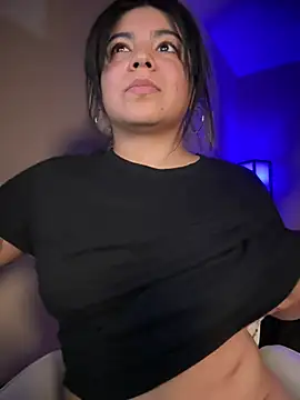 kimmiakiss22 online show from February 27, 2025, 3:29 am