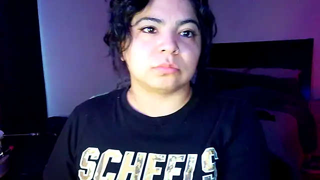 kimmiakiss22 online show from November 29, 2025, 9:59 pm