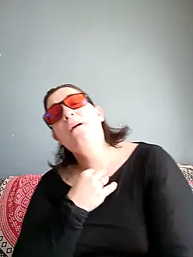 Lolabeluccia xh  online show from March 24, 2026, 7:41 am