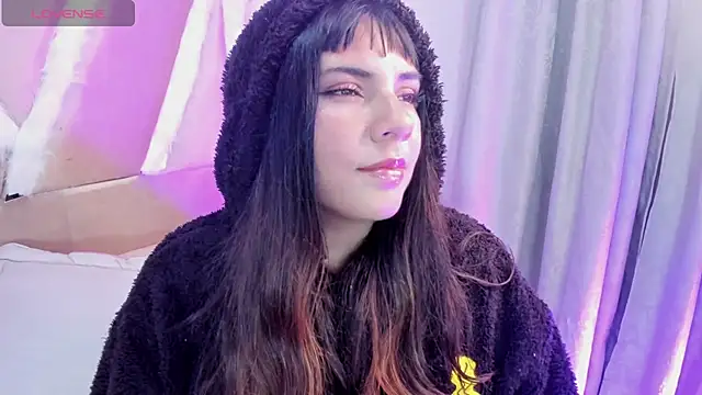 xhinata hyugax online show from January 5, 2026, 11:08 pm