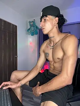 Snapshot of mike_casseano chatting on October 7, 2025, 9:49 pm mike casseano online show from October 7, 2025, 9:49 pm