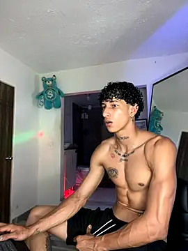 Snapshot of mike_casseano chatting on October 30, 2025, 3:16 am mike casseano online show from October 30, 2025, 3:16 am