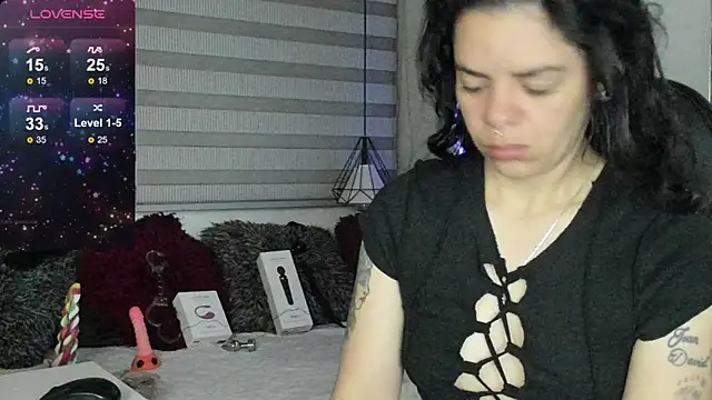Snapshot of natasha_logan_ chatting on July 25, 2026, 4:09 am natasha logan online show from July 25, 2026, 4:09 am