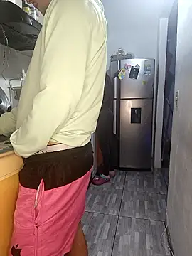 catire2323 online show from January 7, 2026, 2:38 am