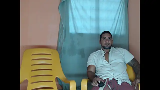 Snapshot of lover_1994 chatting on February 14, 2026, 12:16 pm lover 1994 online show from February 14, 2026, 12:16 pm