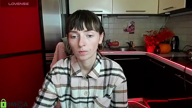 Snapshot of TayanaJons chatting on November 22, 2025, 8:02 am TayanaJons online show from November 22, 2025, 8:02 am