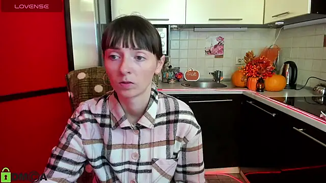 Snapshot of TayanaJons chatting on October 21, 2025, 6:57 am TayanaJons online show from October 21, 2025, 6:57 am