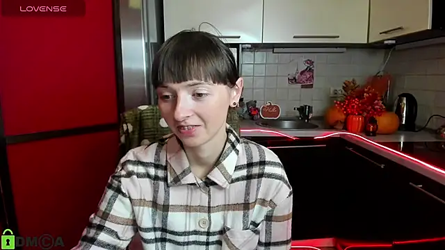 Snapshot of TayanaJons chatting on November 11, 2025, 7:58 am TayanaJons online show from November 11, 2025, 7:58 am