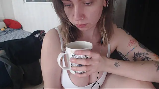 Snapshot of amanda_kiss_kiss chatting on January 22, 2025, 12:06 pm amanda kiss kiss online show from January 22, 2025, 12:06 pm